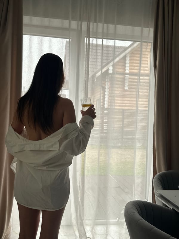 Early morning breakfast routine captured in Chaikovsky, Russia