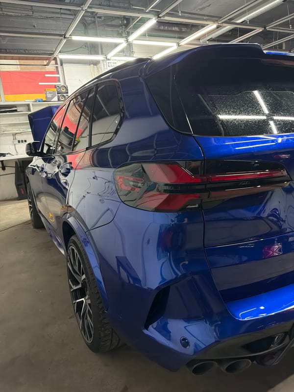 Vehicles photographed in automotive garage in Krasnoyarsk