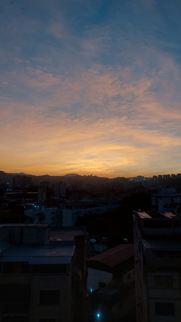 Evening stroll through Caracas captures sunset to nighttime city scenes