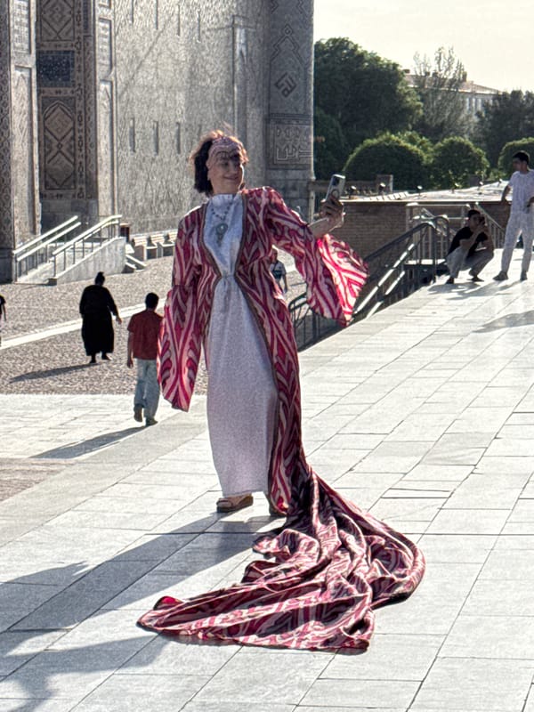 Women showcase traditional Uzbek dress in Samarkand photo session
