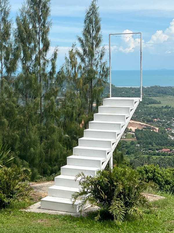 Hilltop viewpoint in Baan Thurian draws visitors to its photo-ready staircase
