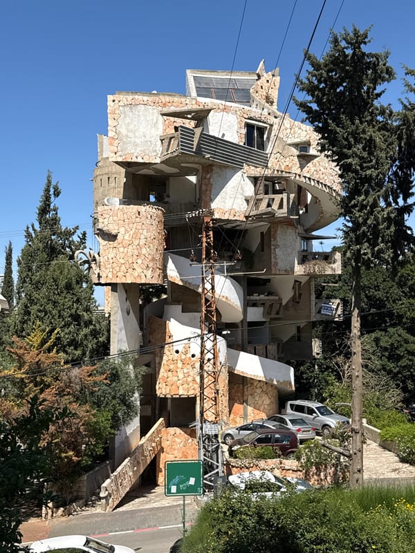 Distinctive 'Pagoda House' architecture documented in Ramat Gan