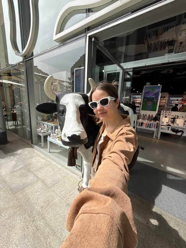 Routine Barcelona street scenes captured during five-minute window