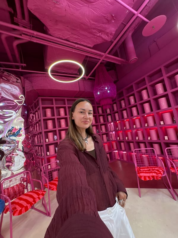 Moscow café crawl hits a pink-themed spot and Surf Coffee.