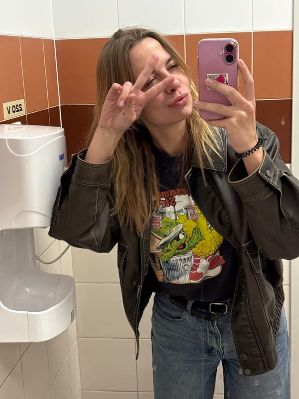 Everyday moments captured in Bratsk: selfie and ice cream