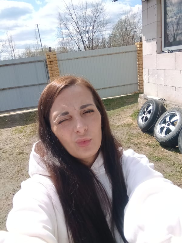 Morning scenes captured in Andreyevo: selfies, playing dogs, outdoor moments