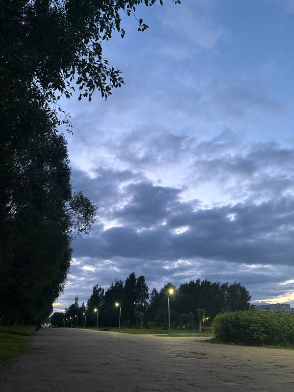 Evening selfie walk captured in Naberezhnye Chelny, Russia
