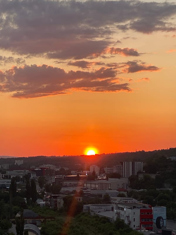 Golden hour over Chișinău, from every angle