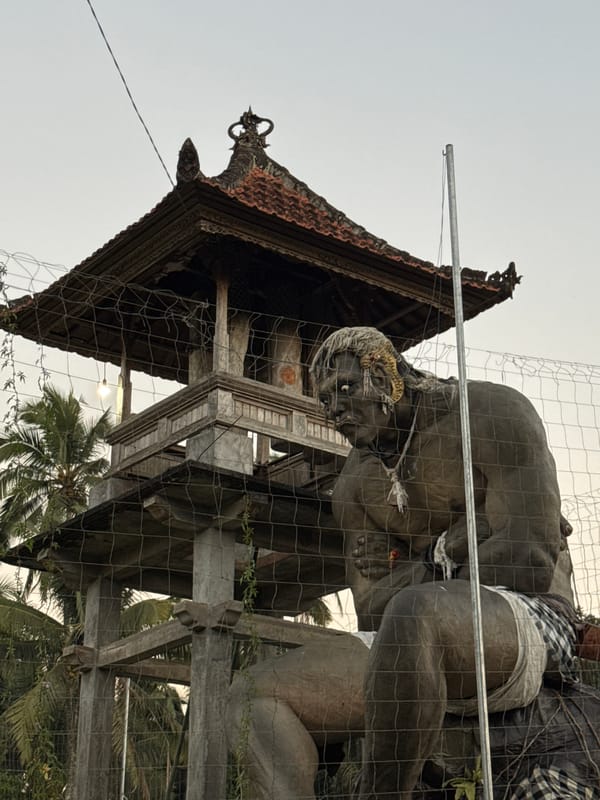 Imposing Balinese demon effigy spotted in Payangan