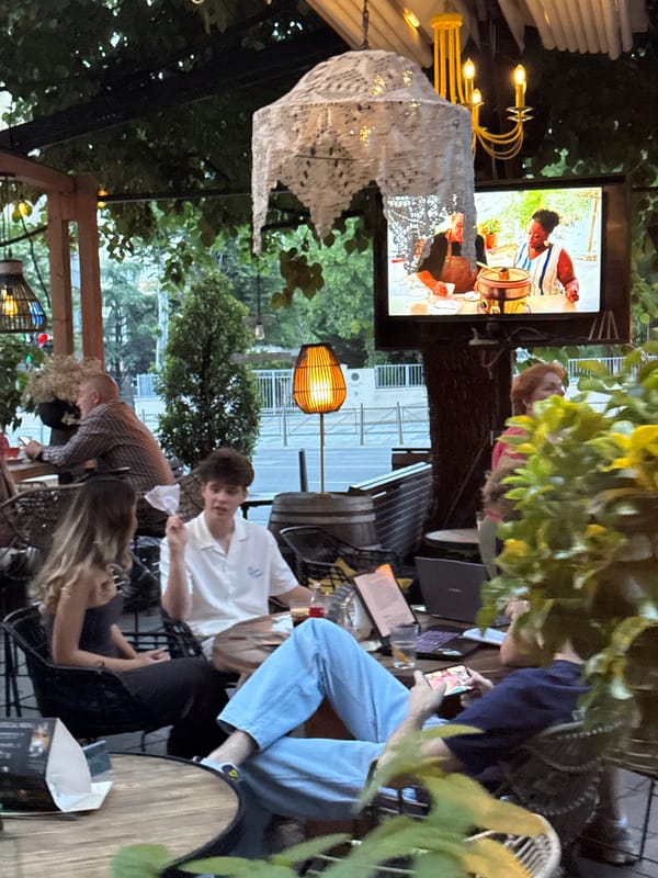 Daily life captured across Belgrade streets and cafes