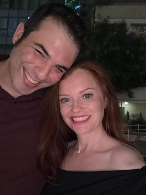 Couple photographed at multiple Tel Aviv locations Friday evening