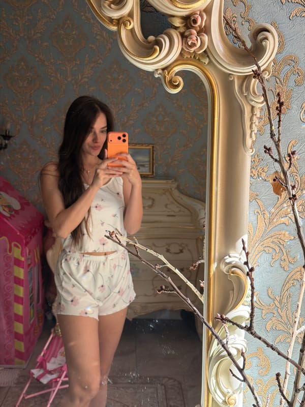 Mirror selfies in contrasting Ufa interiors, casual and ornate