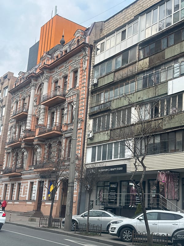 Traffic congestion observed on Kyiv street during afternoon hours