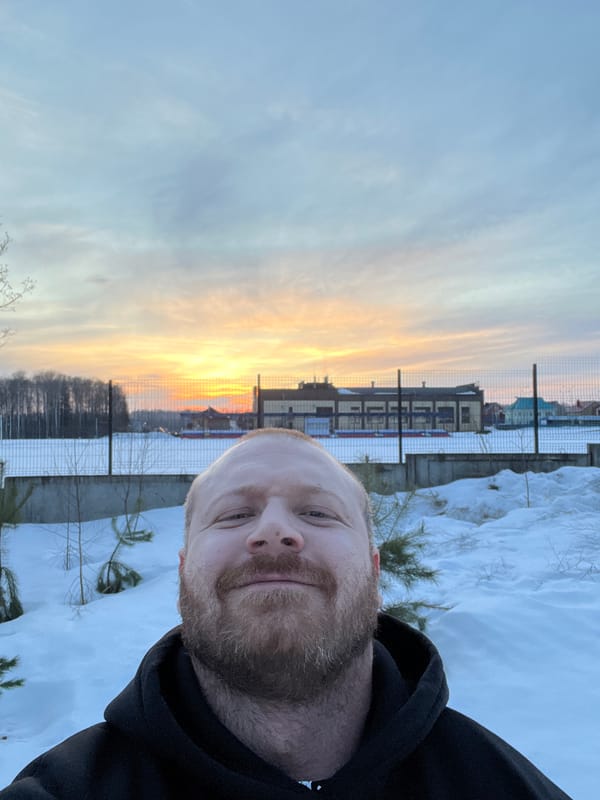 Domestic life moments captured in Noviy Russia homes