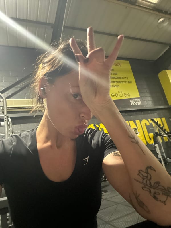 Gym-goer shares workout selfies, lifestyle posts in Kent