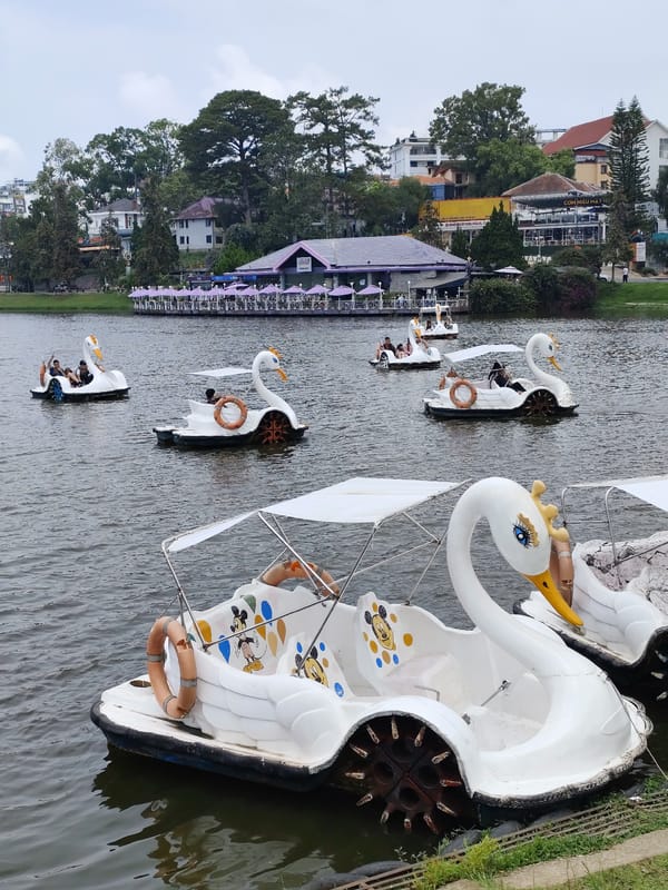 Early morning recreation observed on Da Lat lake