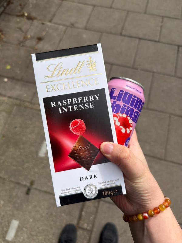 London resident uses collective memory card for chocolate, soda purchase