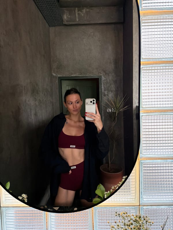 Morning selfie and breakfast moments captured in Canggu
