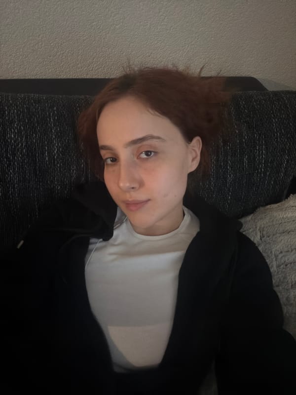 Person resting on sofa captured by multiple witnesses