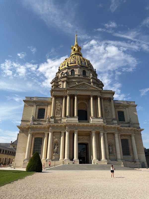 Hôtel des Invalides golden dome, sunny Paris afternoon