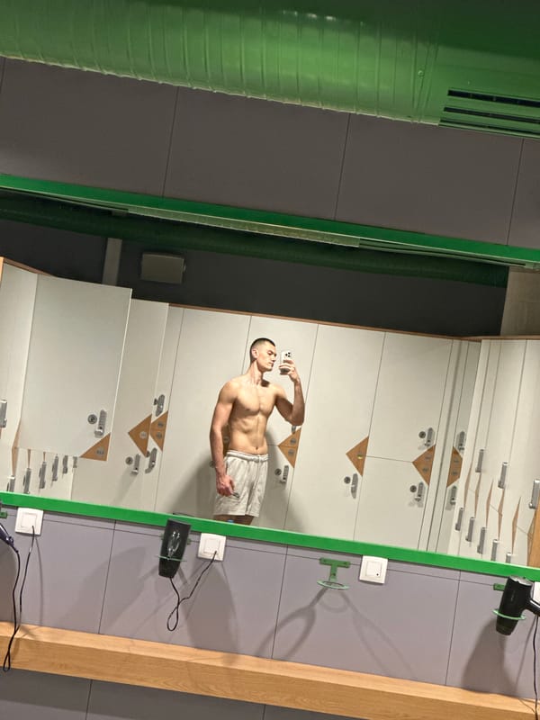 Person takes selfies in Sofia locker room facility