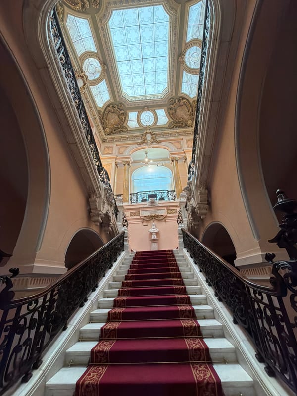 Visitor captures grand staircase at Craiova Art Museum
