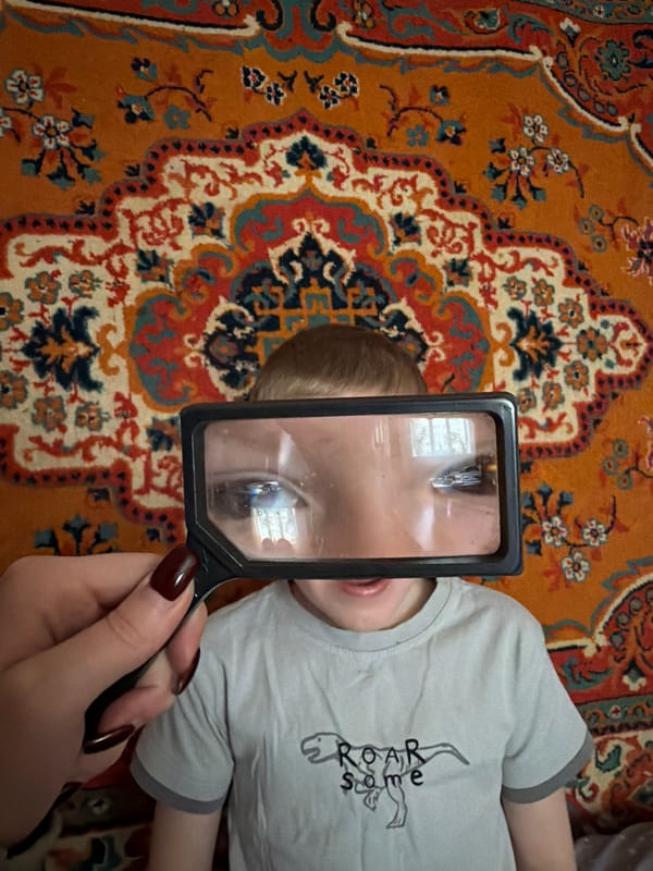 Family morning moments with child and cat documented in Засечное