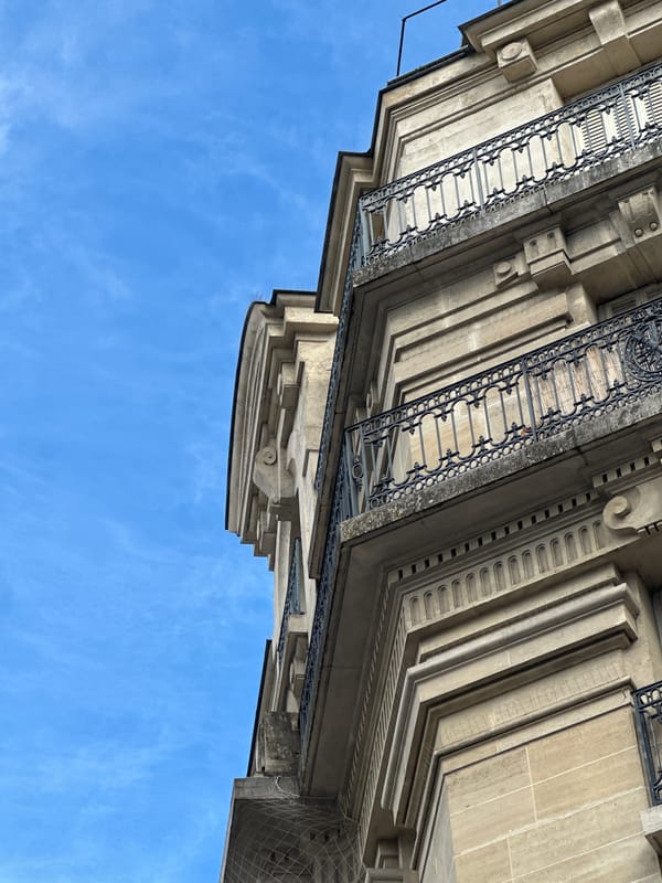 Up-close look at Haussmannian Paris streets and facades