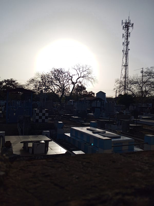 Evening documentation of Altagracia cemetery and surrounding streets
