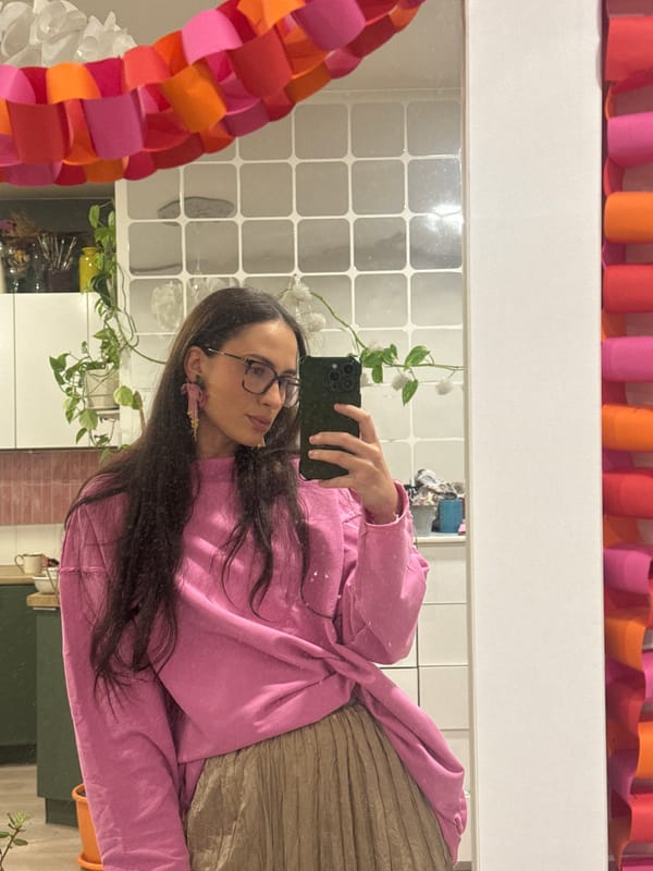 Woman takes multiple mirror selfies in Krasnoyarsk apartment