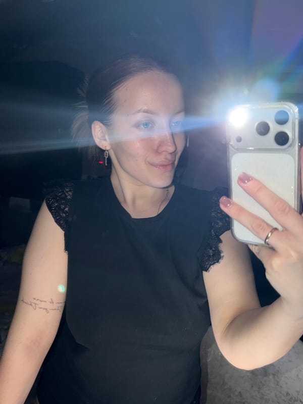 Woman documents evening routine in Reshetnikovo, Russia