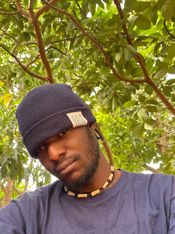 Man in dark blue shirt observed in Jos, Nigeria