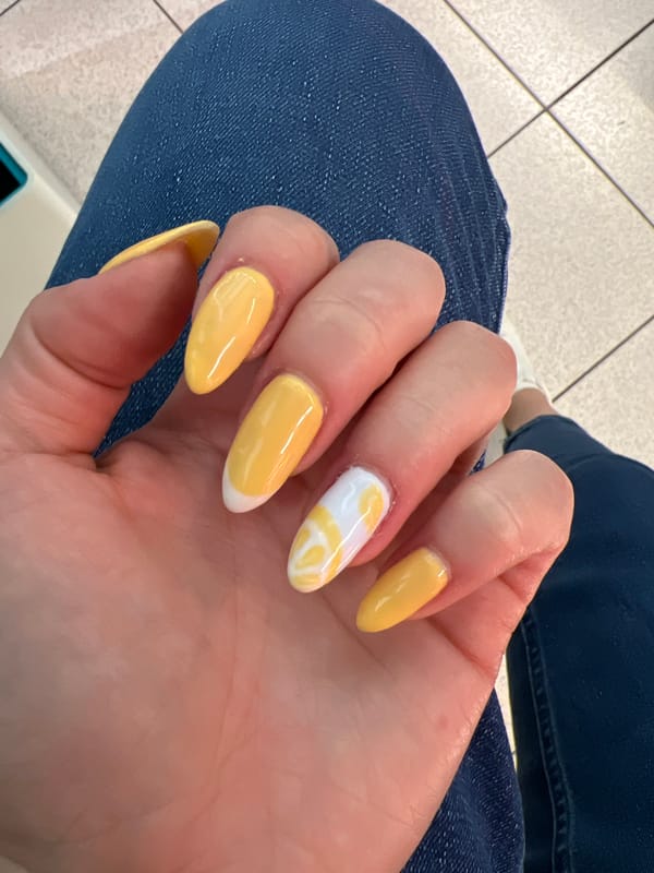 Nail art, tattoos, and vapes in Pazardzhik