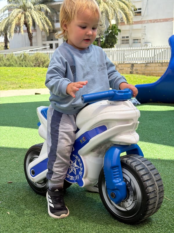 Morning playground activities documented in Kiryat Bialik, Israel