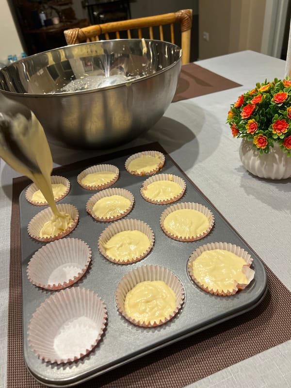 Home baker documents complete cupcake-making process in Bitonto, Italy