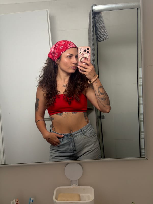 Woman takes bathroom selfie in Kiryat Bialik