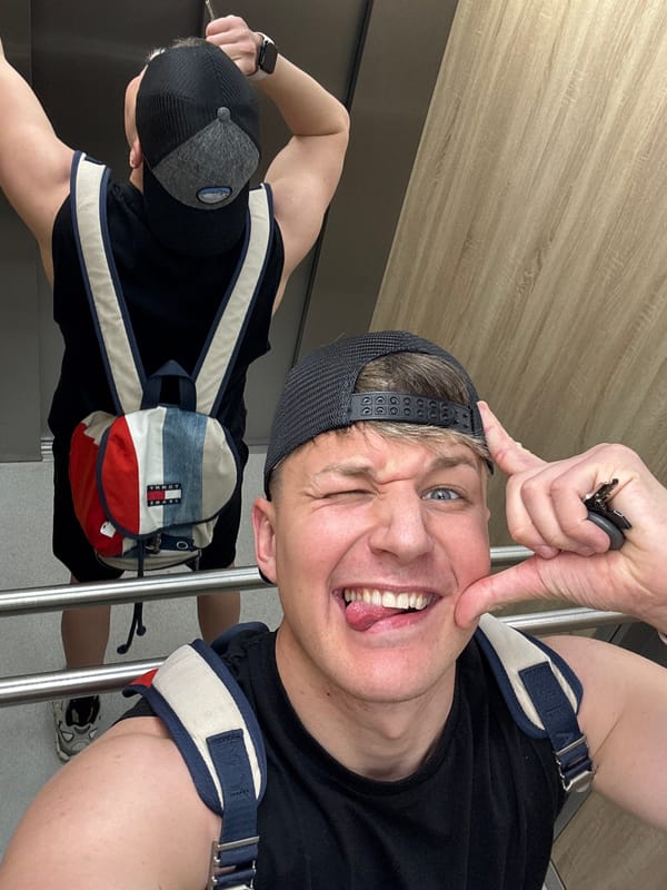 Man photographed in multiple Plovdiv locations over four minutes