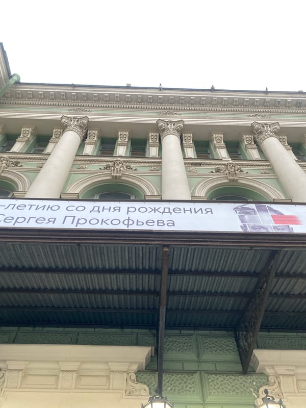 Classical architecture documented in Saint Petersburg street scenes