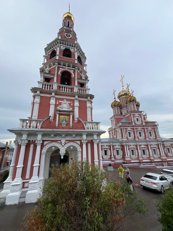 Exploring Nizhny Novgorod's red-brick churches and historic streetscapes