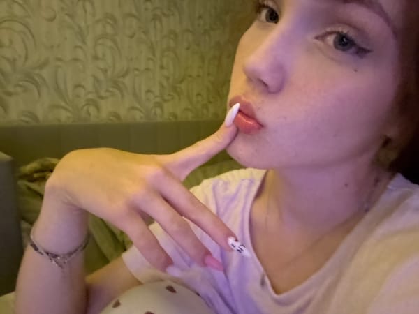 Woman documents quiet evening with selfies and incense in Russia
