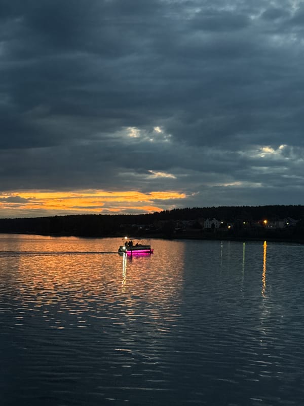 Summer evening on the Votkinsk waterfront, pontoon rides and promenade