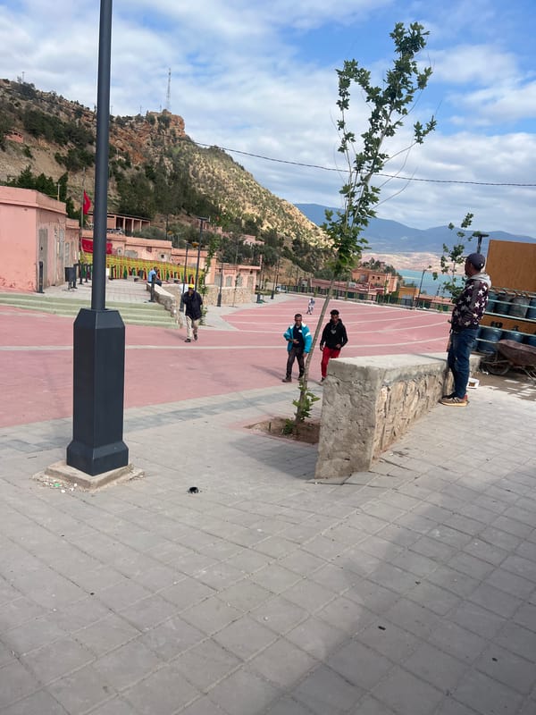 Witness documents public spaces in Bin El Ouidane, Morocco