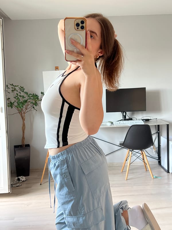 Morning outfit checks and mirror selfies at a Ternopil home