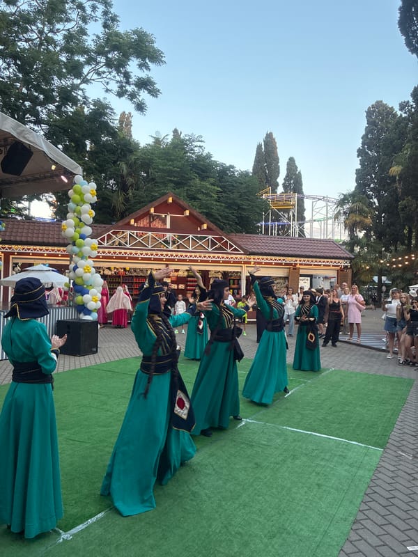 Folk dance performances and sunset views at Sochi's Park Riviera