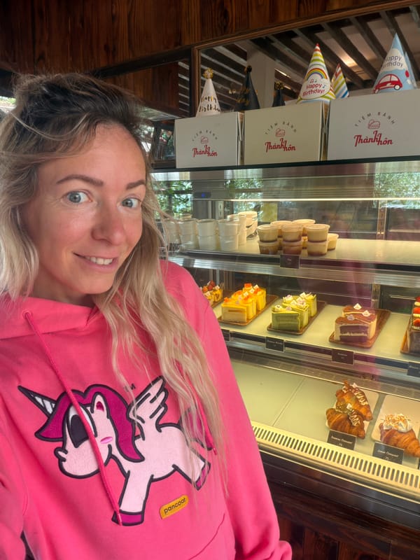 Bakery run and selfies across a hilly Da Lat morning