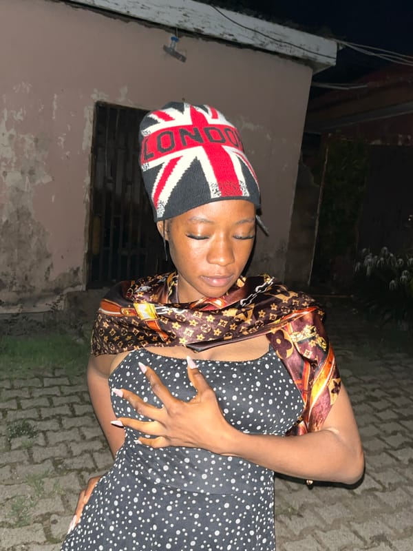Night photoshoot in Jos, polka-dot dress and patterned scarf