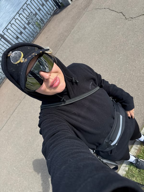 Woman walks corgi, takes selfies during early morning exercise in Krasnoyarsk