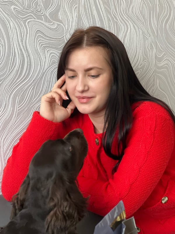Morning routine with pets documented in Russian apartment