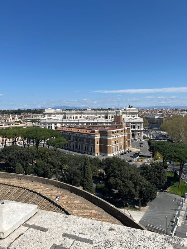 Clear skies frame panoramic views from Rome's Castel Sant'Angelo