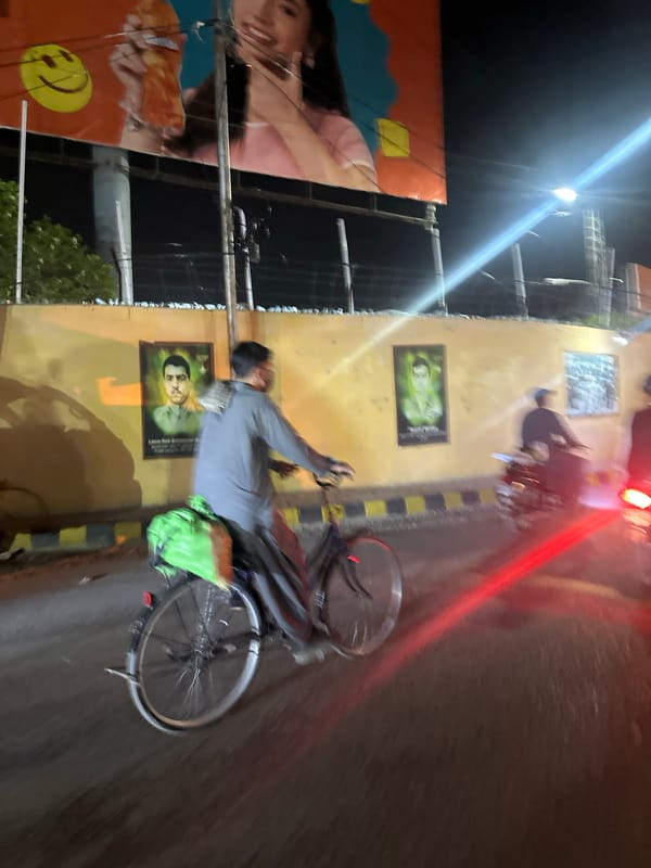 Evening street activity documented in Quetta City Tehsil